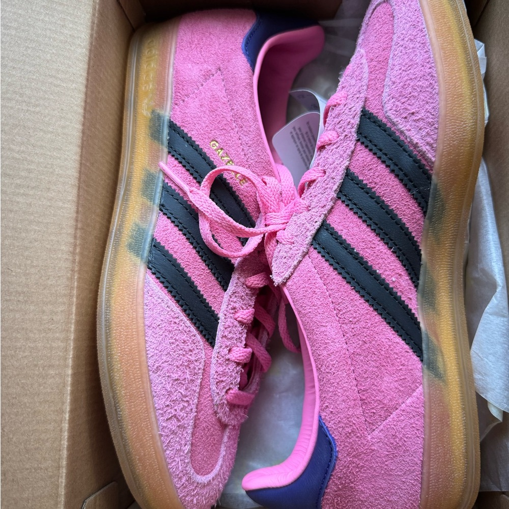 Adidas Women's Pink and Black Sneakers